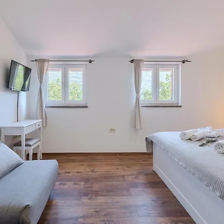 Aria Vallis Case de vacanță