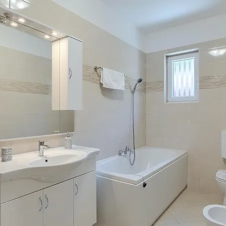 Case de vacanță Aria Vallis *