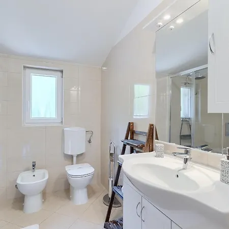 Case de vacanță Aria Vallis *