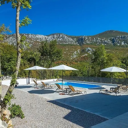 Holiday home Aria Vallis