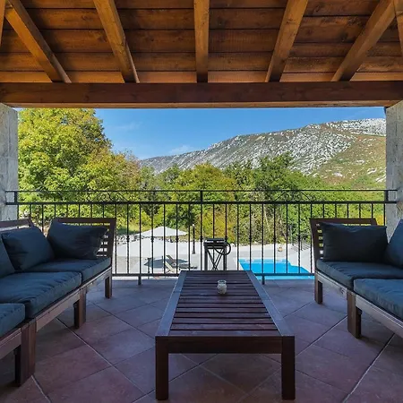 Aria Vallis Holiday home *